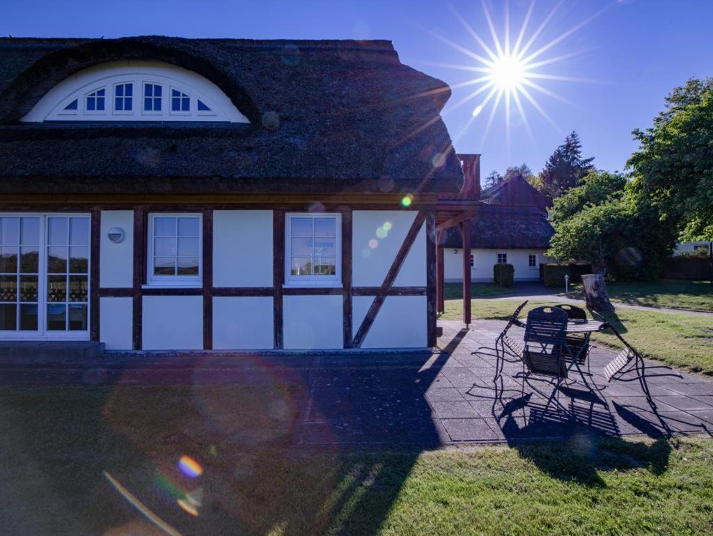 Hotel und Appartements Jägerhof Rügen Lancken-Granitz Exterior foto