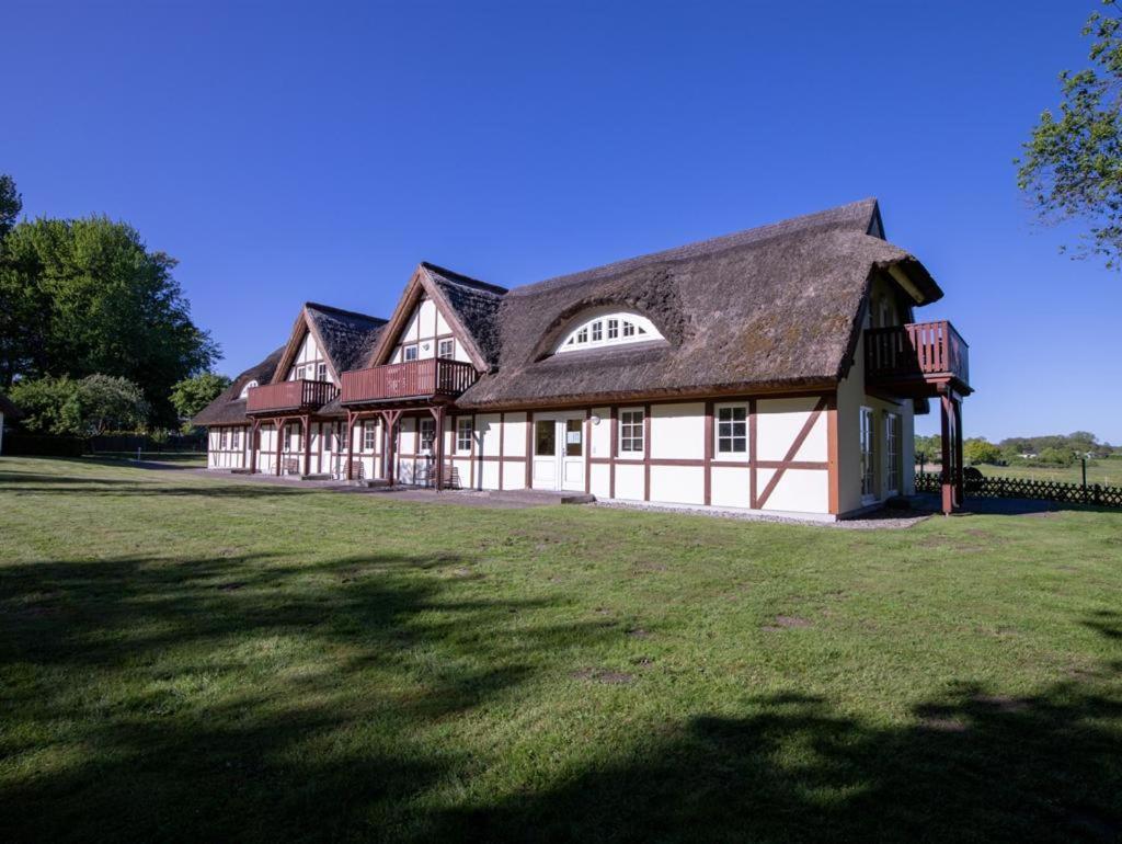 Hotel und Appartements Jägerhof Rügen Lancken-Granitz Exterior foto