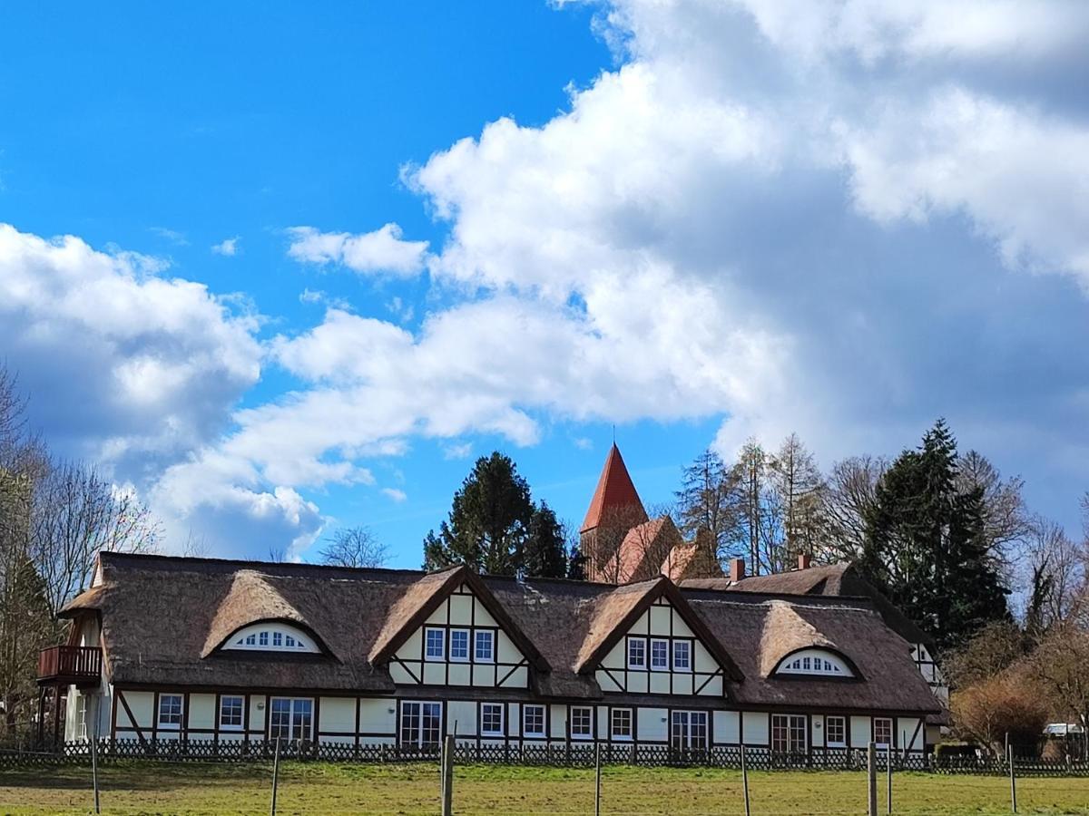 Hotel und Appartements Jägerhof Rügen Lancken-Granitz Exterior foto